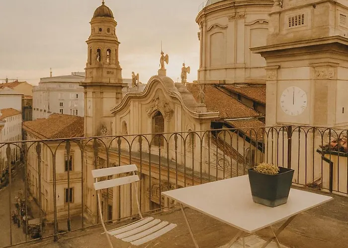 Casa o - Piazza Sant'Alessandro 3